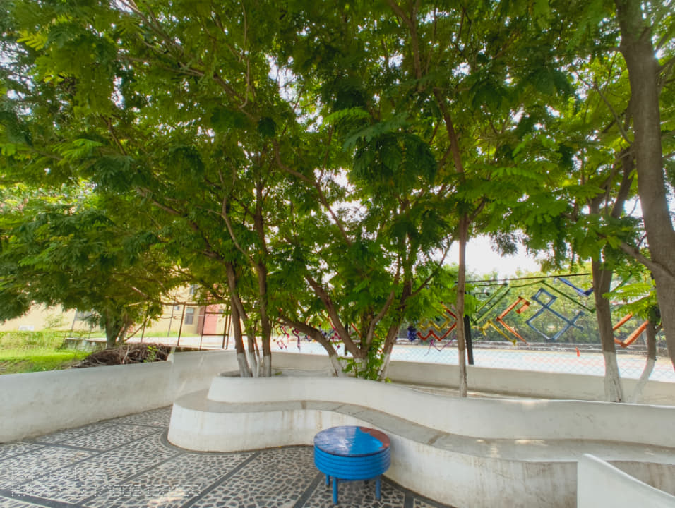 ITM SLS Baroda University College campus photo 25